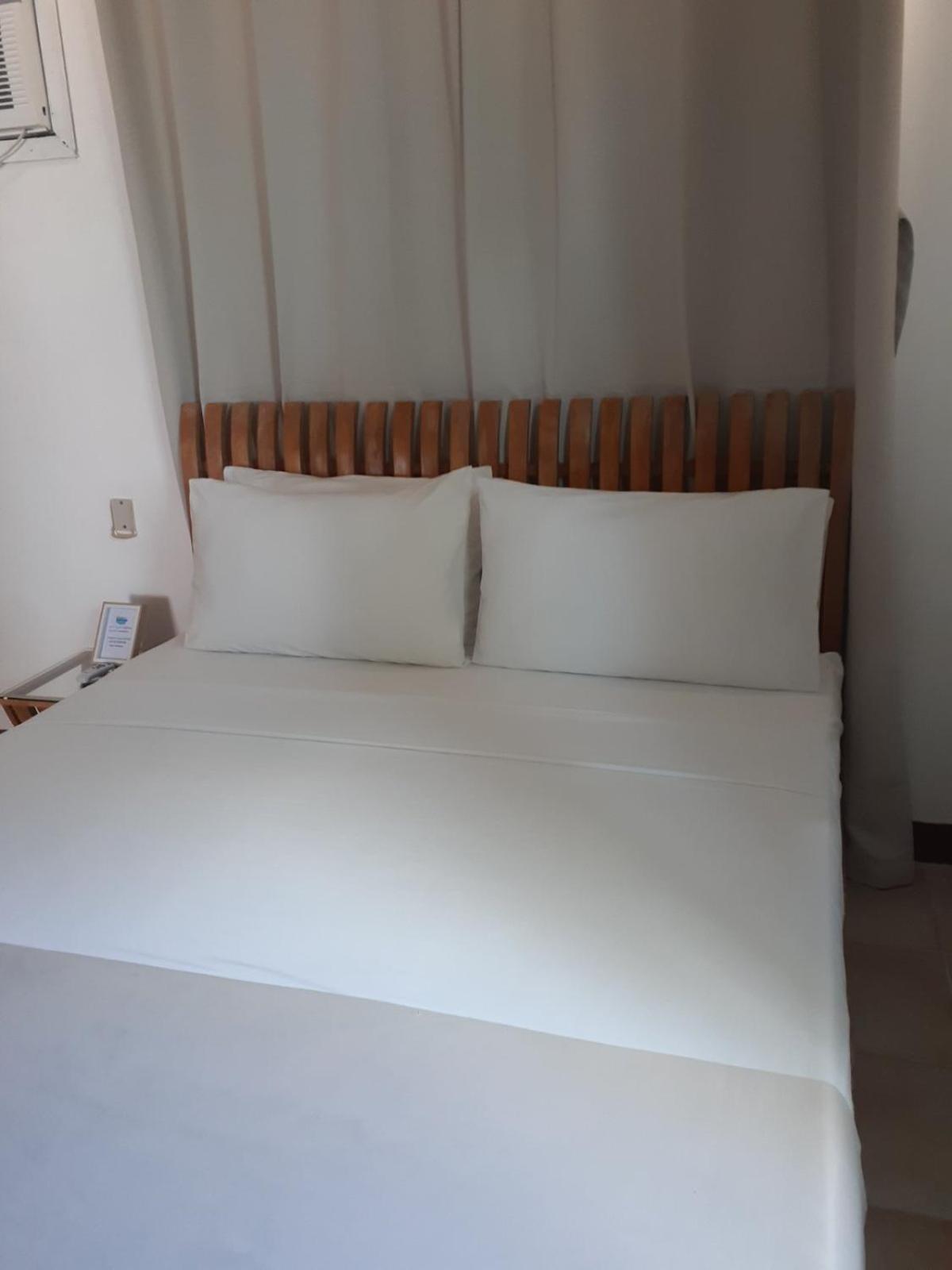 Bluewaves Beach House Balabag  Kültér fotó